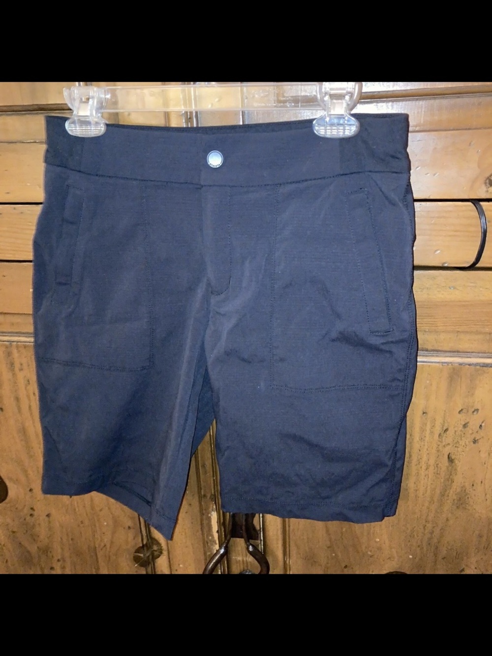 ATHLETA Trekkie Activewear Bermuda Shorts-Walking-Hiking-Black-SZ 6
